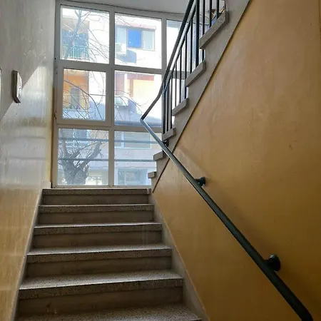 Апартамент Дари Appartamento Burgas